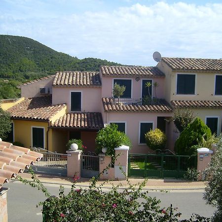 Casa Di Rosa Διαμέρισμα Chia Εξωτερικό φωτογραφία